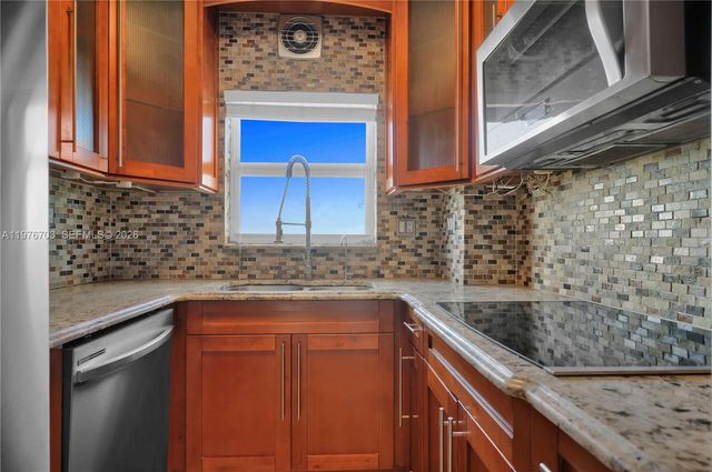 4747 Collins Ave 1403, Miami Beach, FL 33140