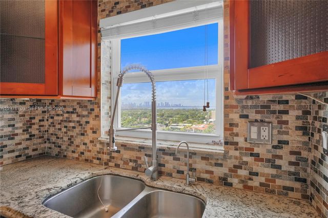 4747 Collins Ave 1403, Miami Beach, FL 33140