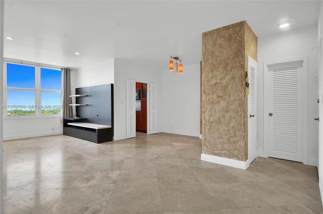 4747 Collins Ave 1403, Miami Beach, FL 33140