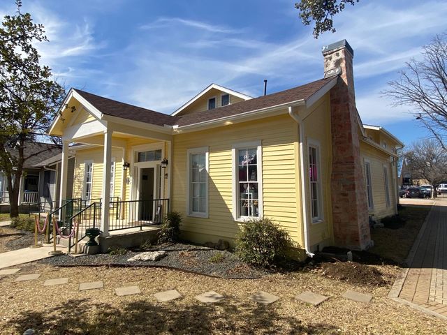 302 W Main ST 202, Round Rock, TX 78664