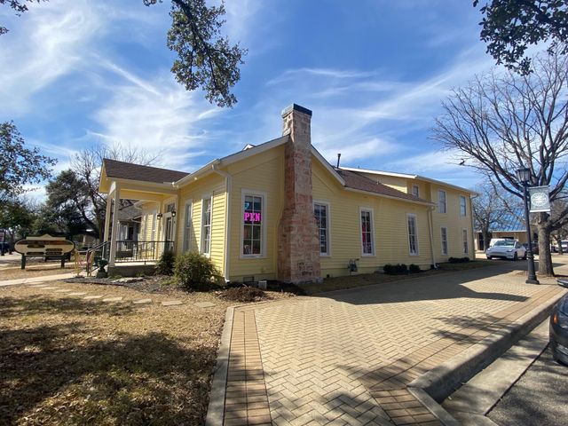 302 W Main ST 202, Round Rock, TX 78664