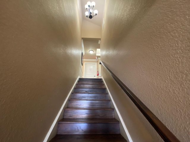 302 W Main ST 202, Round Rock, TX 78664