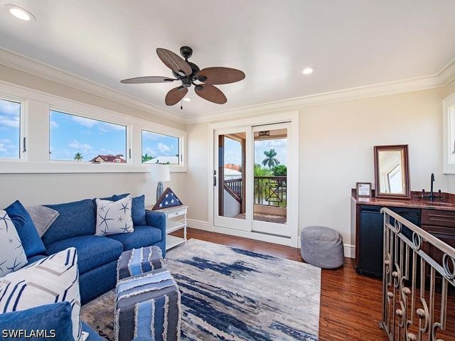 919 Sundrop CT, Marco Island, FL 34145