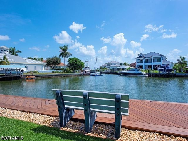 919 Sundrop CT, Marco Island, FL 34145