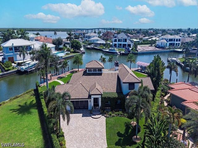 919 Sundrop CT, Marco Island, FL 34145