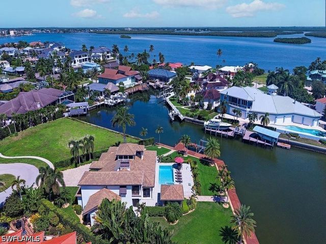 919 Sundrop CT, Marco Island, FL 34145