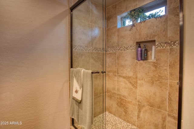 2050 CHRISTMAS PINE Road, Overgaard, AZ 85933