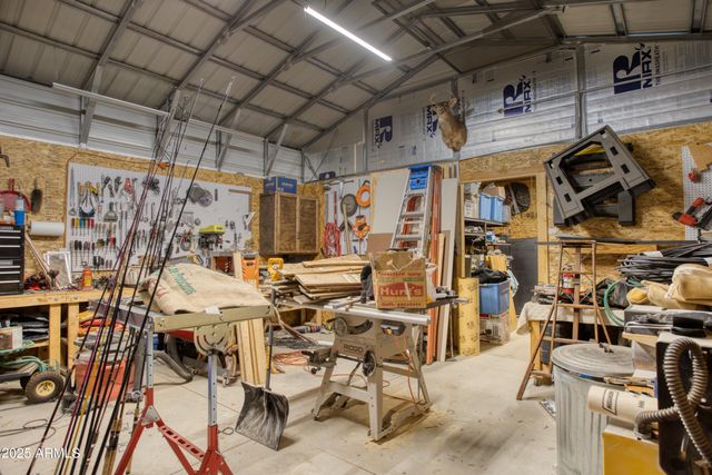 2050 CHRISTMAS PINE Road, Overgaard, AZ 85933