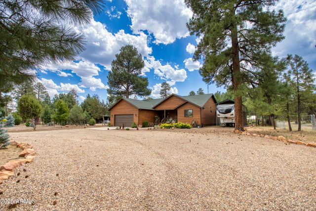 2050 CHRISTMAS PINE Road, Overgaard, AZ 85933