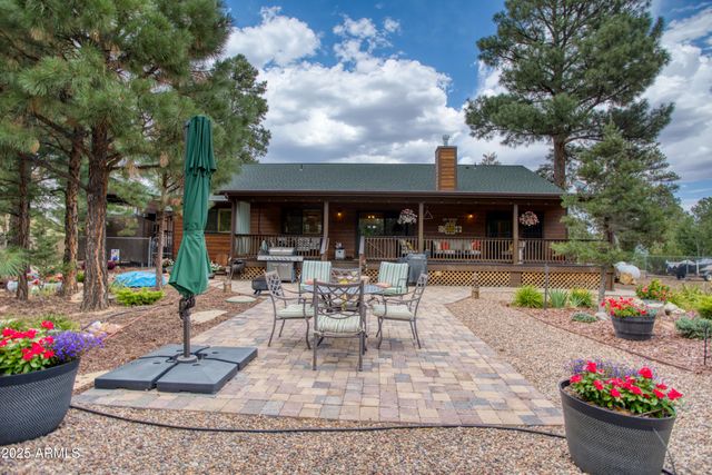 2050 CHRISTMAS PINE Road, Overgaard, AZ 85933