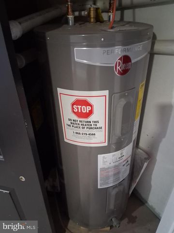 5916 LATONA ST, Philadelphia, PA 19143