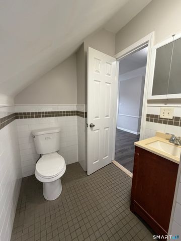 67 Beardsley Park Terrace 2nd & 3rd Fls., Bridgeport, CT 06610