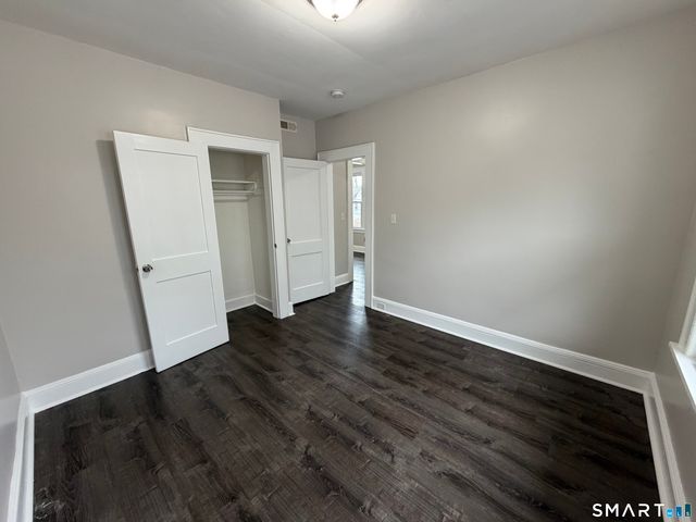 67 Beardsley Park Terrace 2nd & 3rd Fls., Bridgeport, CT 06610