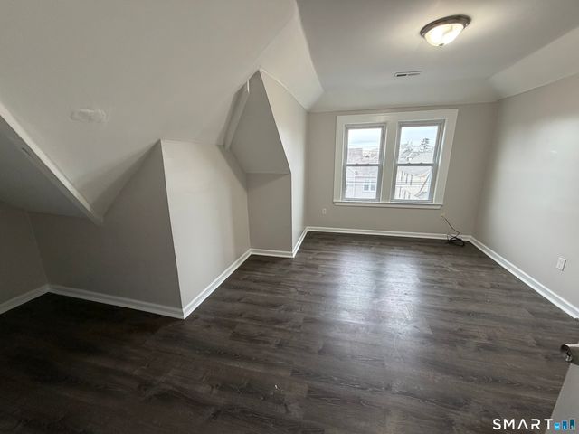 67 Beardsley Park Terrace 2nd & 3rd Fls., Bridgeport, CT 06610