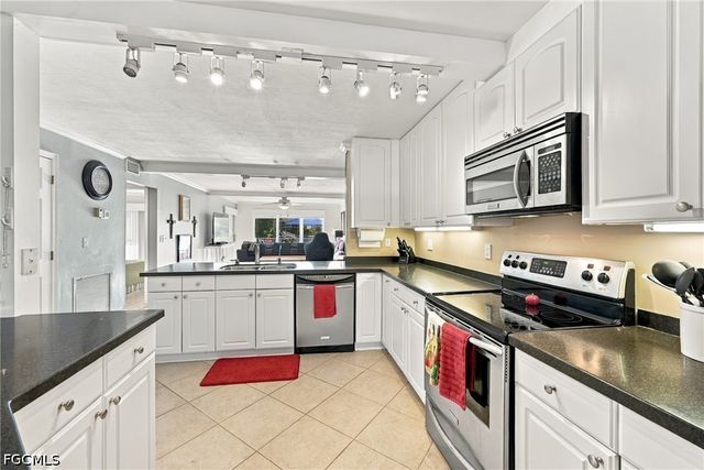 4707 SE 5th AVE 101, Cape Coral, FL 33904