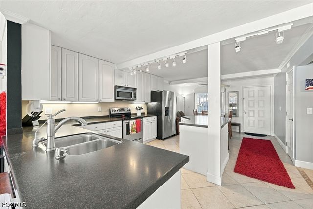 4707 SE 5th AVE 101, Cape Coral, FL 33904
