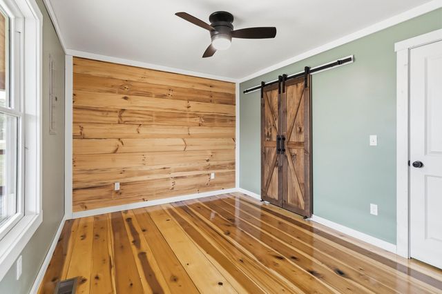 456 Pumpkin Creek Circle, Jamestown, KY 42629