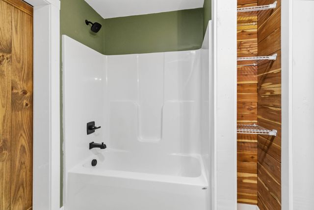 456 Pumpkin Creek Circle, Jamestown, KY 42629