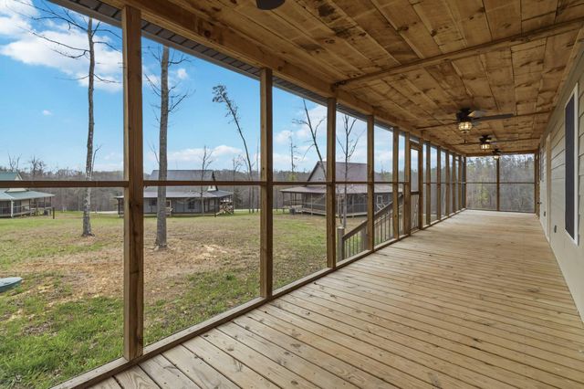 456 Pumpkin Creek Circle, Jamestown, KY 42629