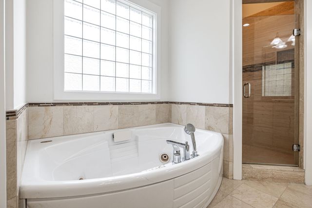 1146 Stirlingshire Dr, Hendersonville, TN 37075