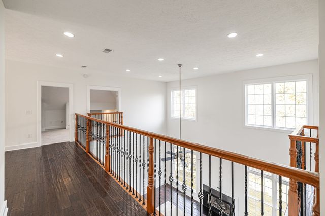 1146 Stirlingshire Dr, Hendersonville, TN 37075