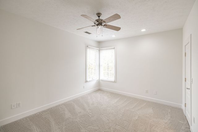 1146 Stirlingshire Dr, Hendersonville, TN 37075