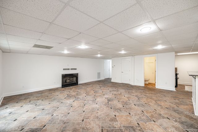 1146 Stirlingshire Dr, Hendersonville, TN 37075