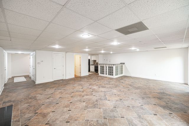 1146 Stirlingshire Dr, Hendersonville, TN 37075