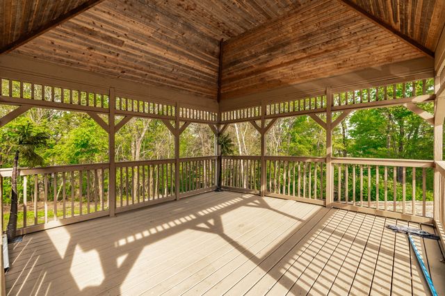 1146 Stirlingshire Dr, Hendersonville, TN 37075