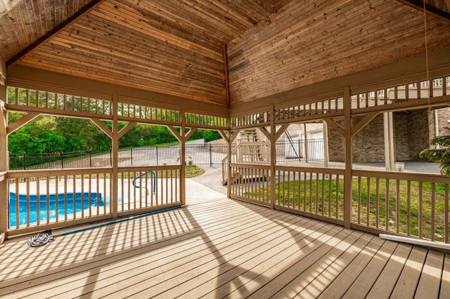 1146 Stirlingshire Dr, Hendersonville, TN 37075