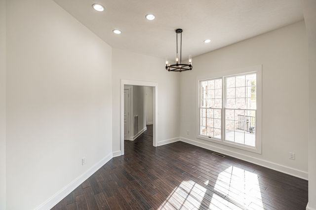 1146 Stirlingshire Dr, Hendersonville, TN 37075