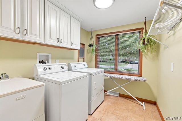 49 Fennec Lane, Amherst, NY 14051