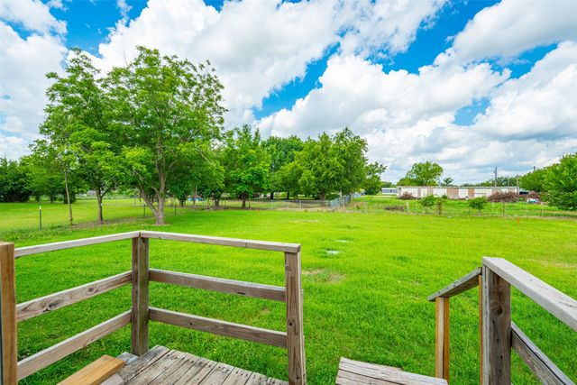 7009 Karen Lane, Joshua, TX 76058