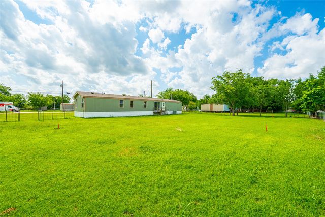 7009 Karen Lane, Joshua, TX 76058