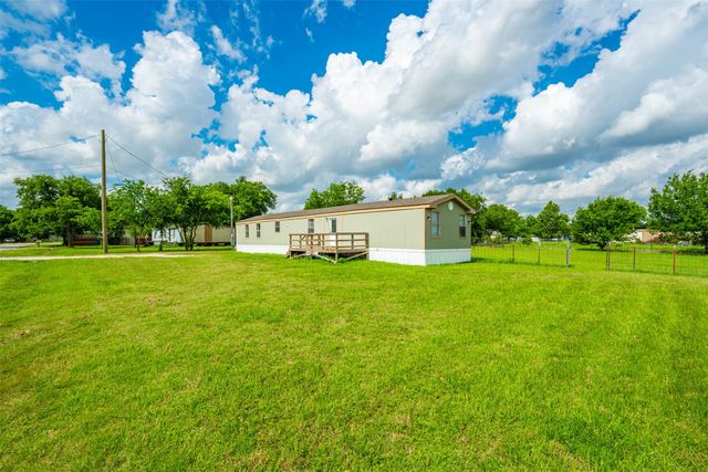 7009 Karen Lane, Joshua, TX 76058