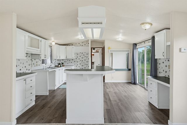 7009 Karen Lane, Joshua, TX 76058