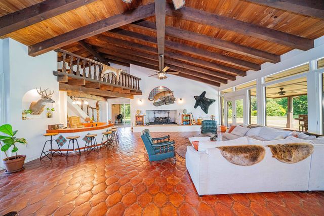 465 CR 3330, Omaha, TX 75571