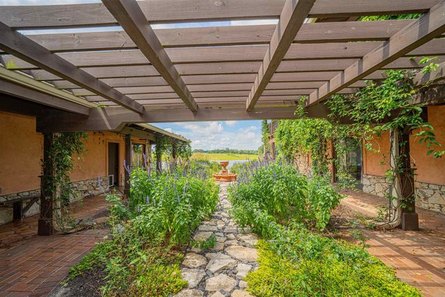 465 CR 3330, Omaha, TX 75571