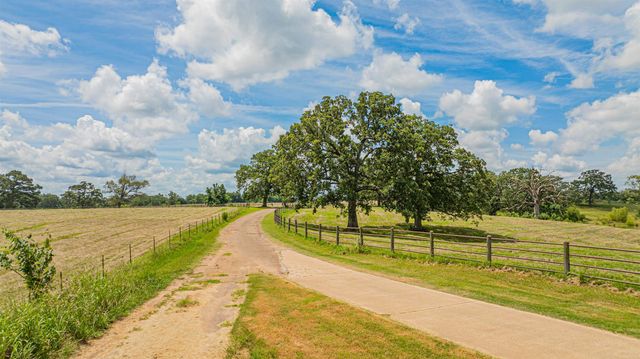 465 CR 3330, Omaha, TX 75571