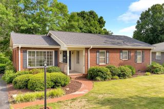206 Hillside Drive, Greer, SC 29651