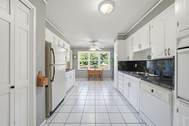 5801 Westlawn Drive, Waco, TX 76710