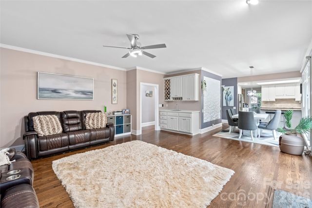 8600 Brownes Pond Lane, Charlotte, NC 28277