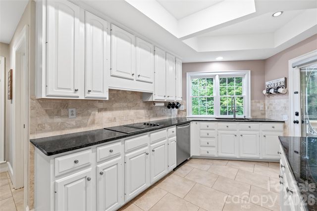 8600 Brownes Pond Lane, Charlotte, NC 28277