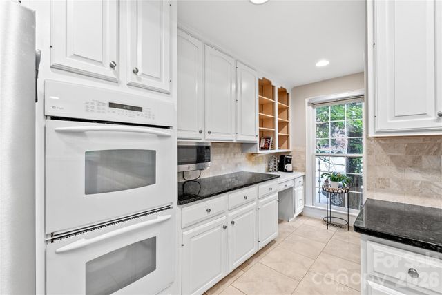 8600 Brownes Pond Lane, Charlotte, NC 28277