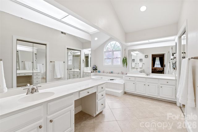 8600 Brownes Pond Lane, Charlotte, NC 28277
