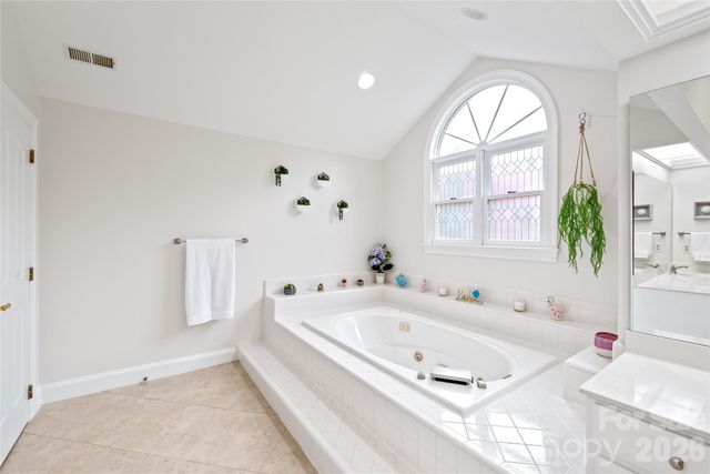 8600 Brownes Pond Lane, Charlotte, NC 28277