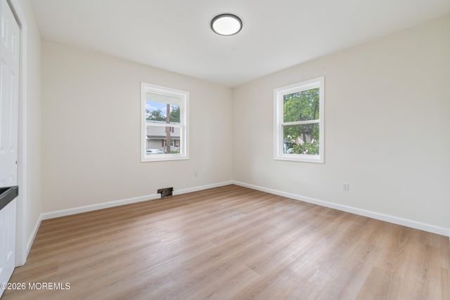 55 Davis Lane, Red Bank, NJ 07701
