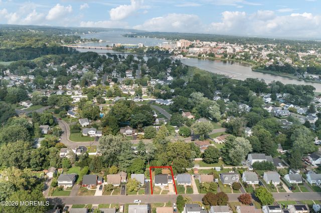 55 Davis Lane, Red Bank, NJ 07701