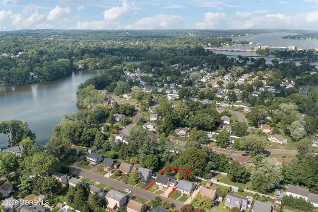 55 Davis Lane, Red Bank, NJ 07701