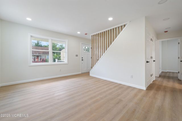 55 Davis Lane, Red Bank, NJ 07701
